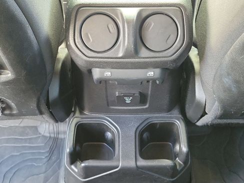 Used 2020 Jeep Wrangler Unlimited Rubicon w/ Quick Order Package 28Y Recon image 19