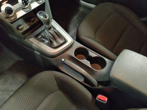 Used 2019 Hyundai Elantra SEL w/ Cargo Package image 26