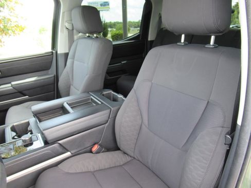 Used 2022 Toyota Tundra SR5 w/ Convenience Package RWD image 18