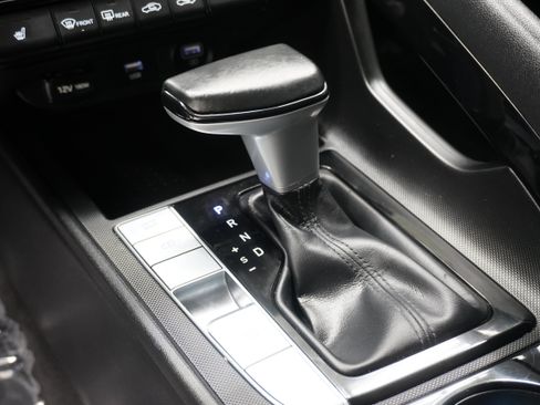 Used 2021 Hyundai Elantra Limited FWD image 20