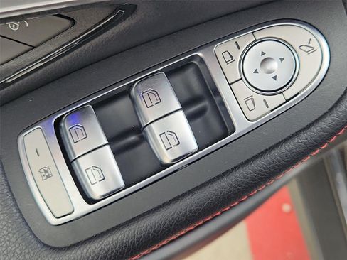 Used 2020 Mercedes-Benz GLC 43 AMG 4MATIC image 23