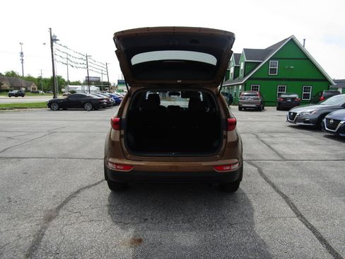Used 2019 Kia Sportage LX FWD image 7