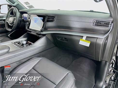 New 2024 Jeep Wagoneer L Series II w/ Convenience Group I image 37