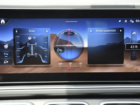Used 2025 Mercedes-Benz GLS 63 AMG 4MATIC image 19