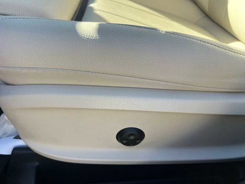 Used 2025 Mercedes-Benz GLB 250 image 20