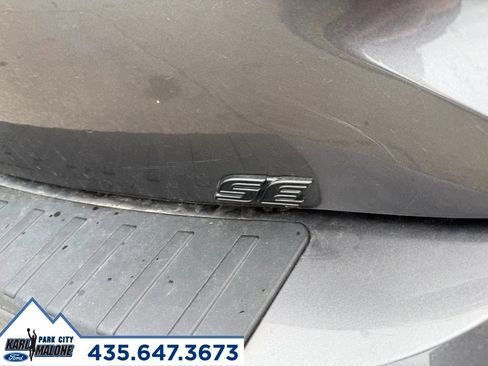 Used 2022 Toyota Corolla SE w/ Blackout Package (TMS) FWD image 10
