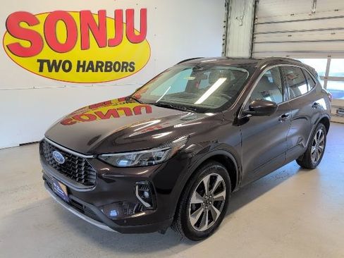 Certified 2023 Ford Escape Platinum image 1