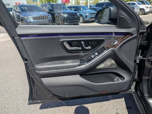 Used 2022 Mercedes-Benz S 580 4MATIC Sedan image 10