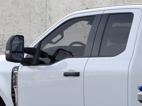 New 2025 Ford F350 XL w/ XL Chrome Package image 20