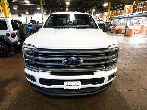 Used 2025 Ford F350 Platinum w/ Platinum Plus Package AWD/4WD image 2