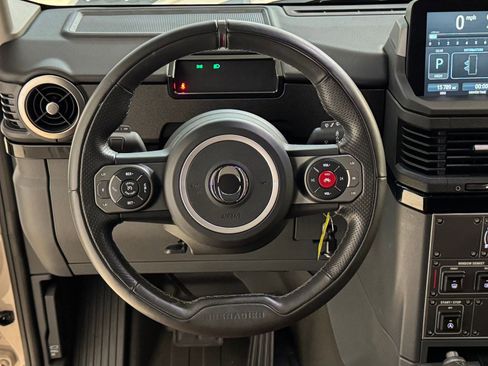 Used 2024 INEOS Grenadier Fieldmaster Edition image 21