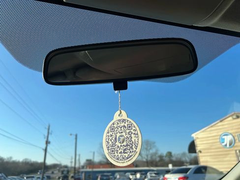 Used 2015 Toyota Prius Two image 25