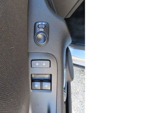 Used 2013 Chevrolet Camaro LT image 11