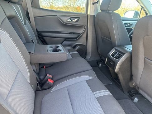 Used 2023 Chevrolet Blazer LT w/ Convenience Package image 18