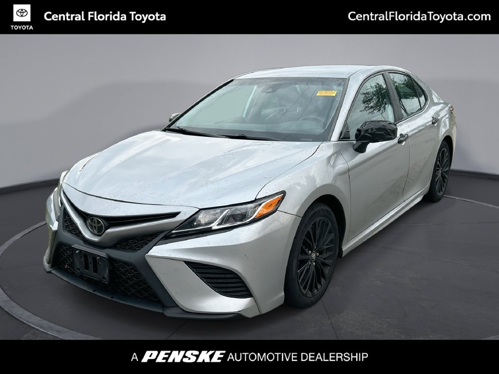 Used 2019 Toyota Camry SE FWD image 1