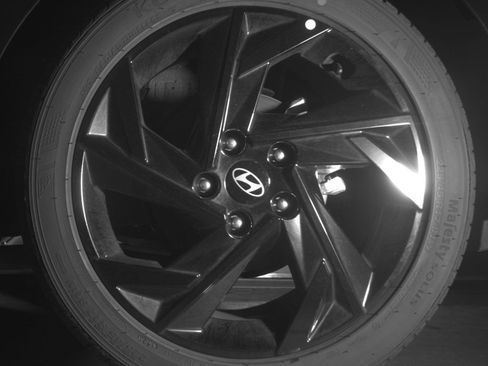 Used 2026 Hyundai Elantra Sport FWD image 17
