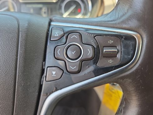 Used 2016 Buick Regal image 29