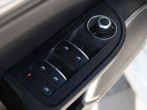 Used 2022 Alfa Romeo Giulia Veloce image 11