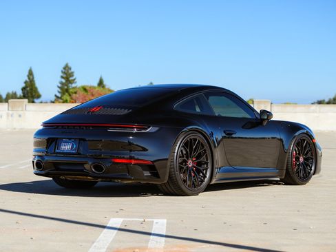 Used 2022 Porsche 911 Carrera S image 15