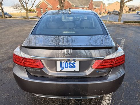 Used 2015 Honda Accord Touring image 4