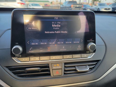 Used 2020 Nissan Altima 2.5 S FWD image 31