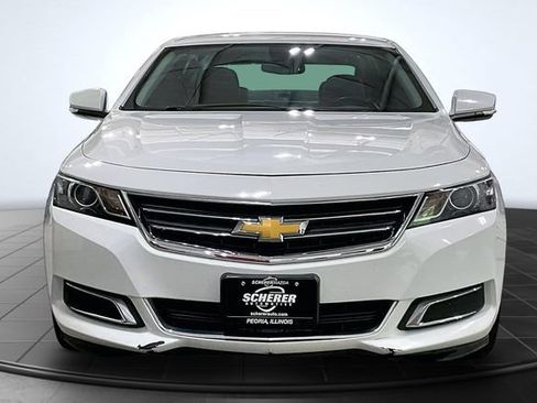 Used 2016 Chevrolet Impala LT w/ Convenience Package FWD image 3