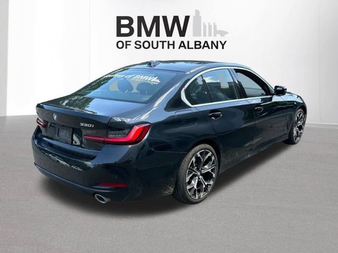Used 2026 BMW 330i xDrive Sedan w/ Premium Package AWD/4WD image 5