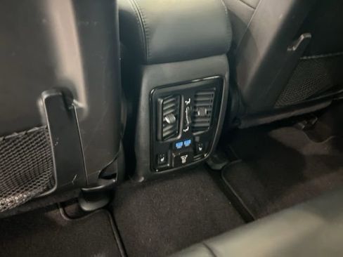 Used 2021 Jeep Grand Cherokee High Altitude AWD/4WD image 15