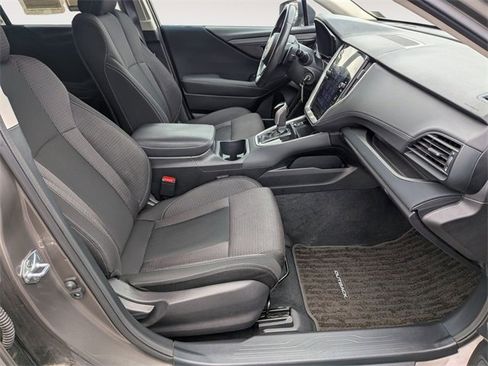 Used 2022 Subaru Outback Premium image 28