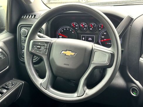 Used 2022 Chevrolet Silverado 1500 Custom AWD/4WD image 29