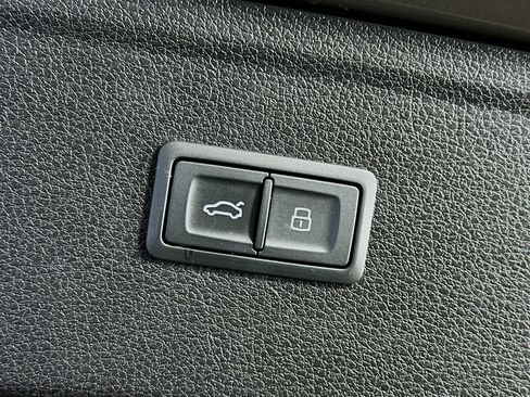 Used 2024 Audi Q5 2.0T Premium Plus AWD/4WD image 29