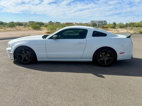 Used 2014 Ford Mustang Coupe RWD image 14