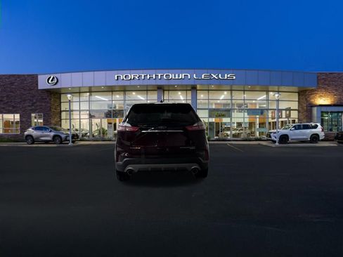 Used 2019 Ford Edge Titanium w/ Equipment Group 301A image 22