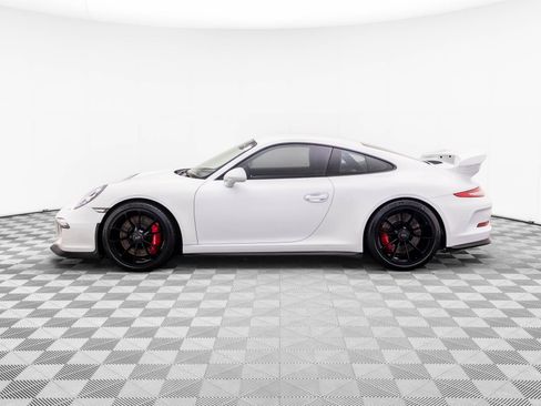 Certified 2015 Porsche 911 GT3 w/ Sound Package Plus RWD image 2