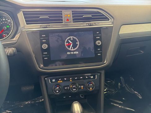 Used 2021 Volkswagen Tiguan SE w/ 3-Row Tiguan MDO Package image 10