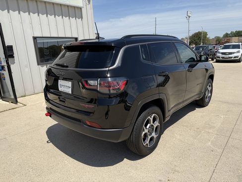 Used 2022 Jeep Compass Trailhawk w/ Trailhawk Elite Group AWD/4WD image 4