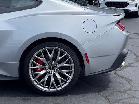 Used 2025 Ford Mustang GT Premium RWD image 69