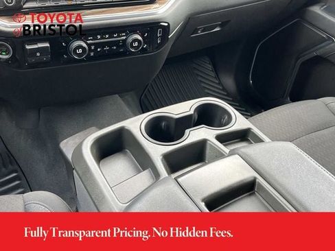 Used 2023 Chevrolet Silverado 1500 LT w/ Z71 Off-Road Package AWD/4WD image 15