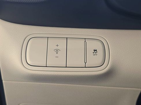 New 2026 Hyundai Venue SEL FWD image 25
