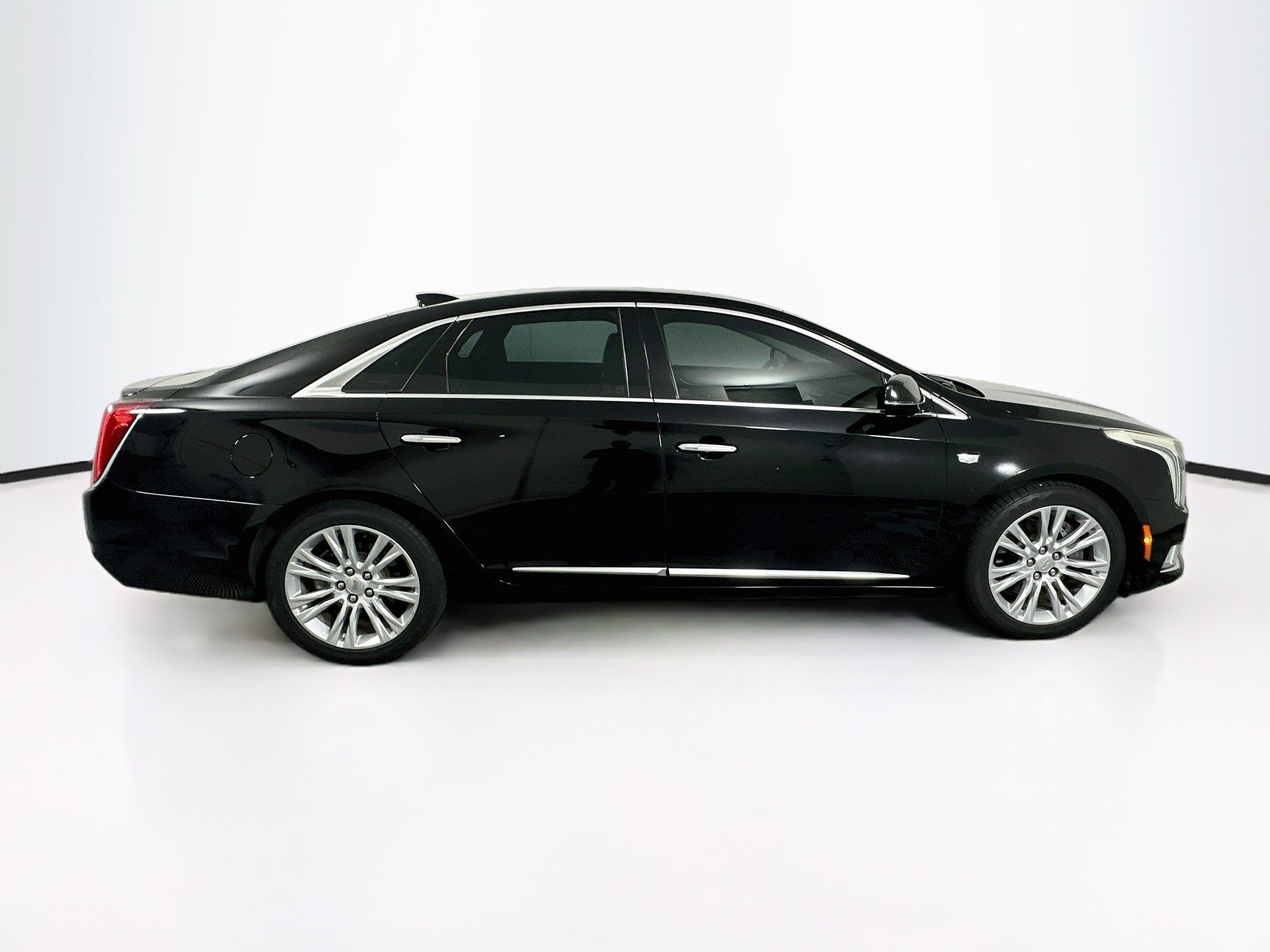 Used 2018 Cadillac XTS Luxury FWD image 10