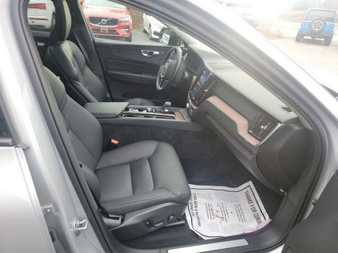 Certified 2024 Volvo XC60 B5 Plus w/ Climate Package image 10