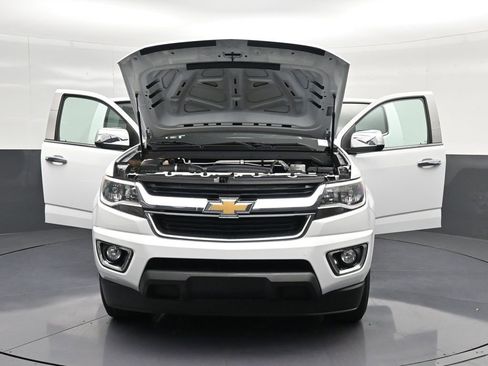 Used 2019 Chevrolet Colorado W/T w/ WT Convenience Package RWD image 33