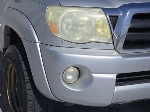 Used 2006 Toyota Tacoma PreRunner image 9