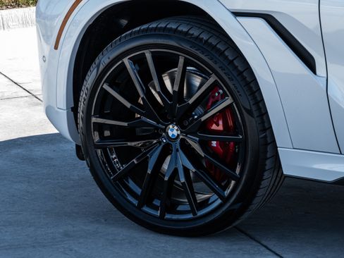 New 2026 BMW X6 M60i image 30