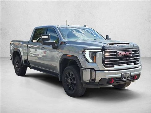 Used 2024 GMC Sierra 2500 AT4 w/ AT4 Premium Plus Package AWD/4WD image 3