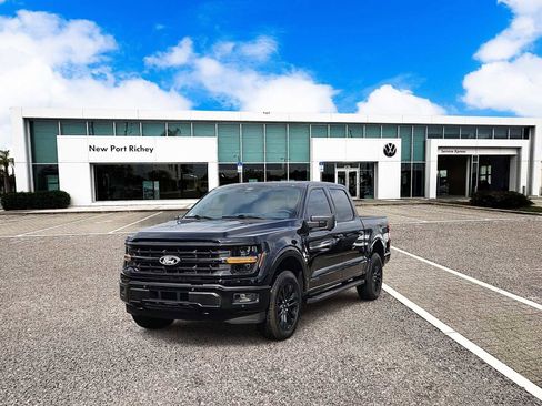 Used 2025 Ford F150 XLT w/ Equipment Group 302A MID image 4