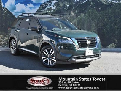 Used 2022 Nissan Pathfinder Platinum w/ Cargo Package
