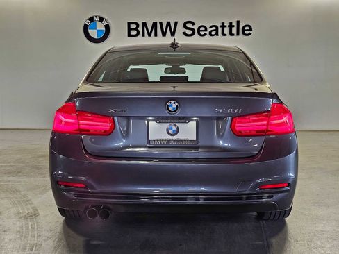 Used 2018 BMW 330i xDrive Sedan AWD/4WD image 5