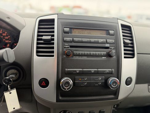 Used 2012 Nissan Frontier SV w/ SV Premium Utility Pkg image 26