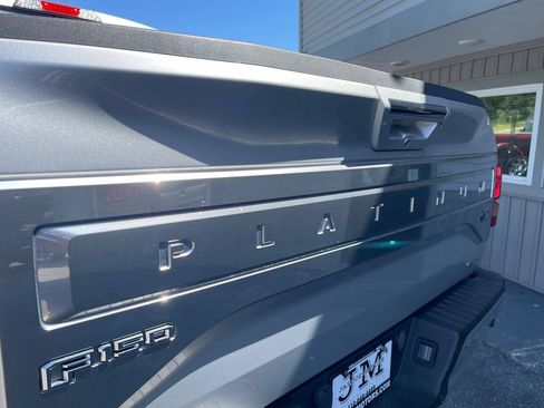 Used 2015 Ford F150 Platinum w/ Equipment Group 701A Luxury AWD/4WD image 13